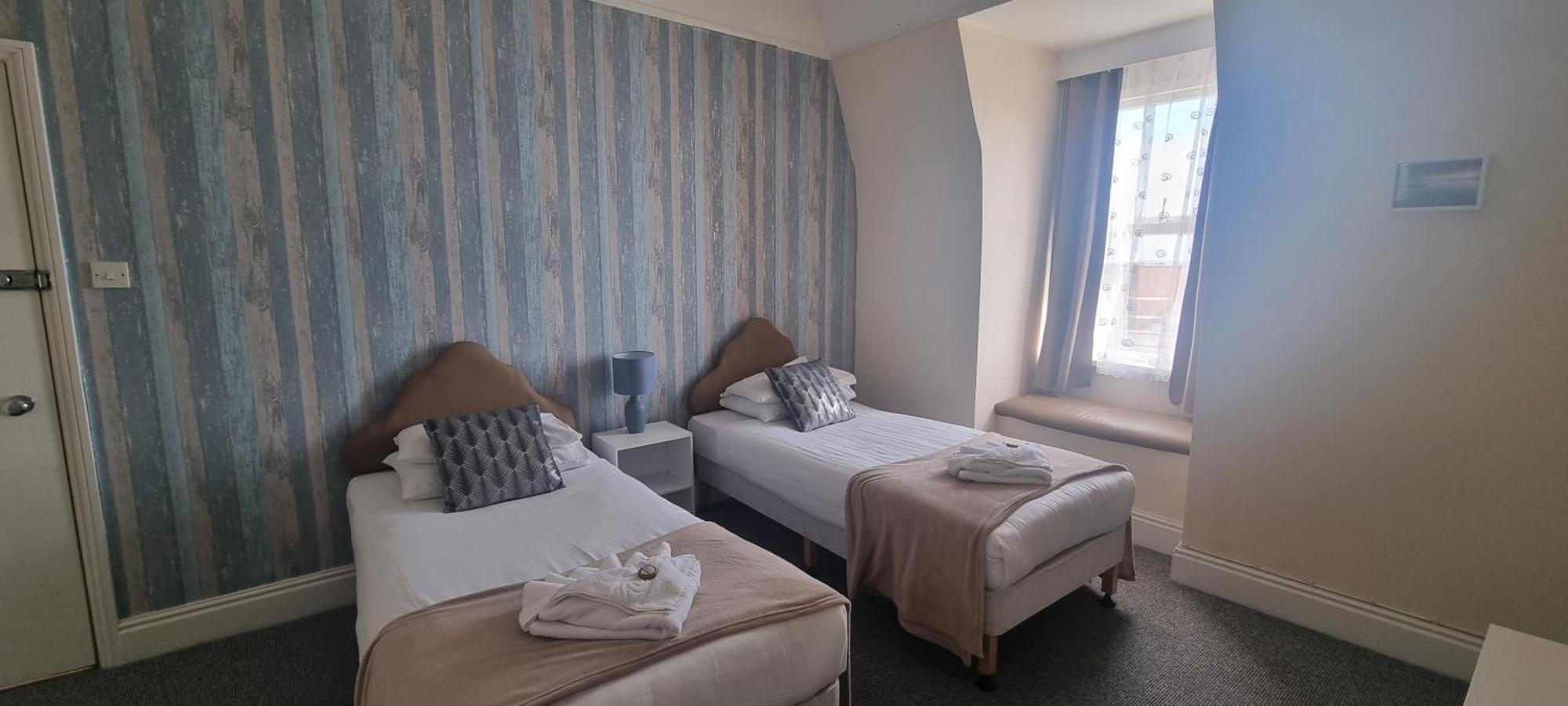 Hotel Royal Pier Sandown Exterior foto